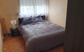 Dans grand appart de 113m2 proche Paris